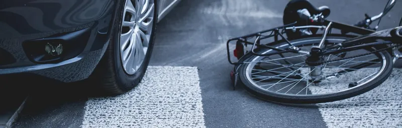Avocat pour préjudices et indemnisation en cas d’accident de scooter à Marseille 13006